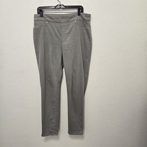 Chicos Drab Olive Pull-On Jegging Size 12